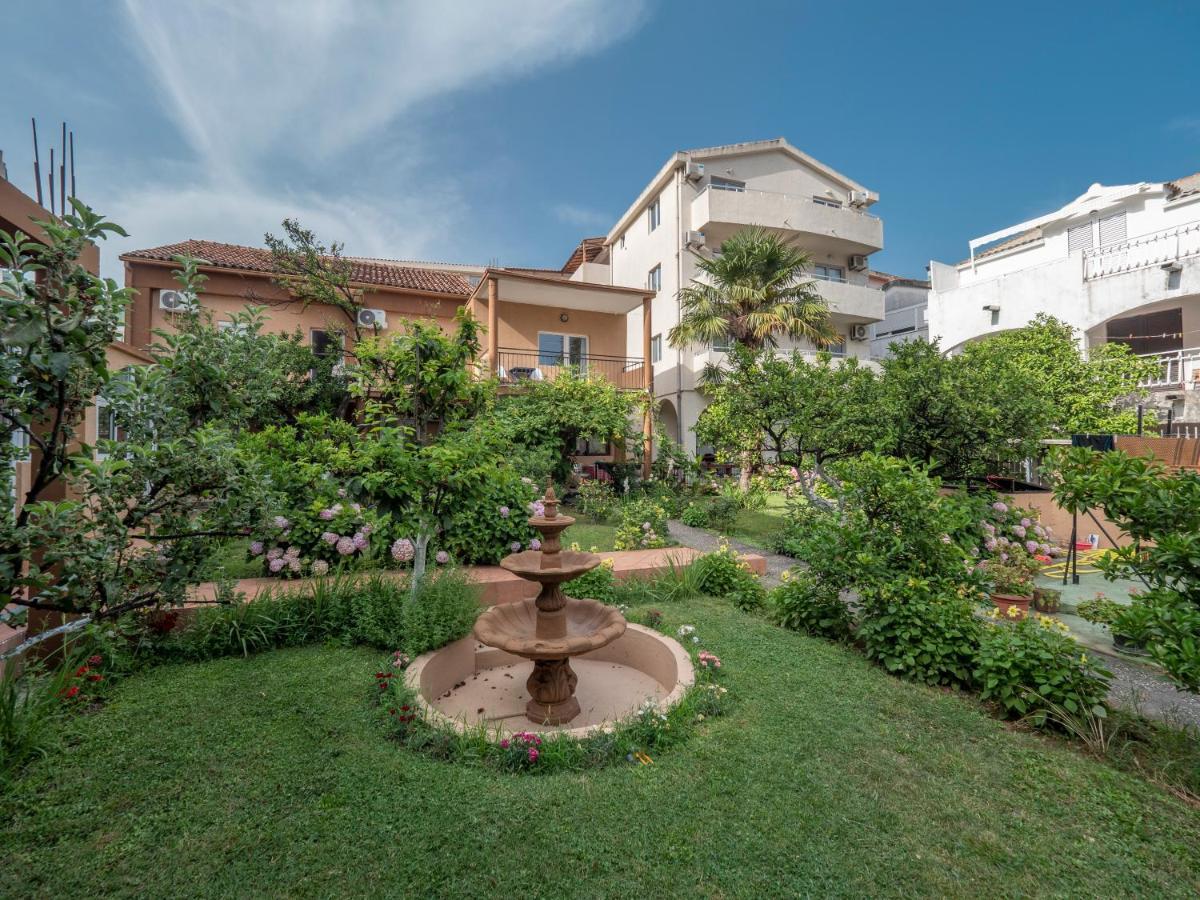Отель Casa Di Fratelli Будва Экстерьер фото