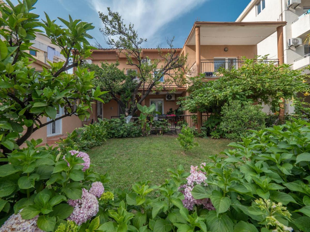 Отель Casa Di Fratelli Будва Экстерьер фото