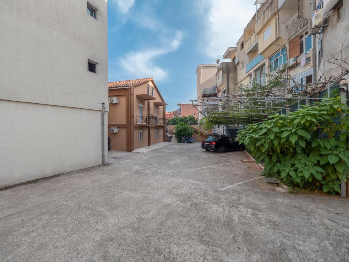 Отель Casa Di Fratelli Будва Экстерьер фото