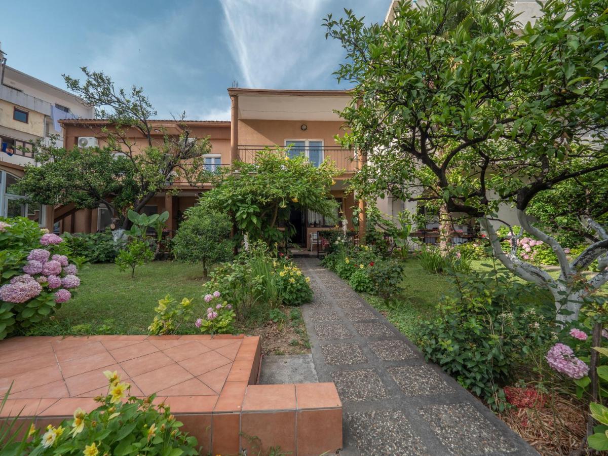 Отель Casa Di Fratelli Будва Экстерьер фото